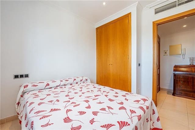 3 bedroom Flat for sale in Can Pastilla, Palma de Mallorca - € 788,000 (Ref: 7772806)