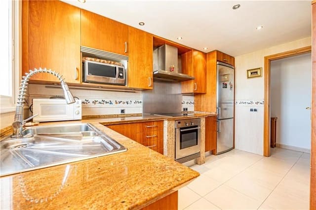 3 bedroom Flat for sale in Can Pastilla, Palma de Mallorca - € 788,000 (Ref: 7772806)