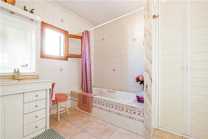 6 soveværelse Villa til salg i Son Sardina - € 870.000 (Ref: 7835547)