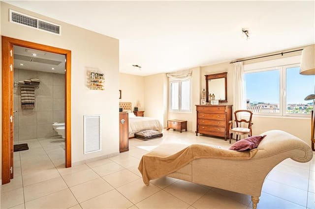 4 soveværelse Rækkehus til salg i Genova, Palma de Mallorca med swimmingpool garage - € 1.250.000 (Ref: 8124812)