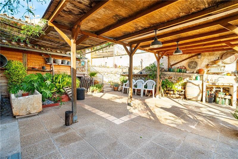 3 soveværelse Rækkehus til salg i Buger med garage - € 525.000 (Ref: 8135813)