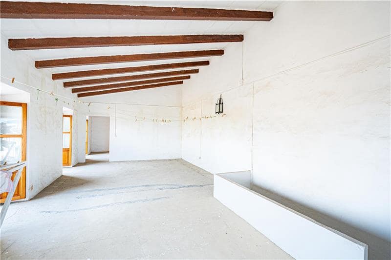 5 soveværelse Byhus til salg i Lloseta med swimmingpool garage - € 540.000 (Ref: 8248239)