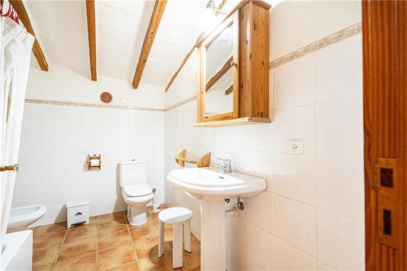 5 soveværelse Byhus til salg i Lloseta med swimmingpool garage - € 540.000 (Ref: 8248239)