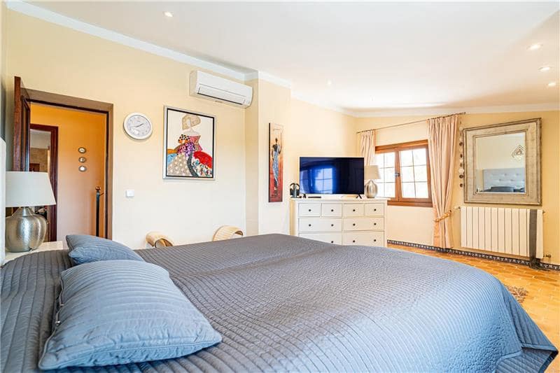 5 soveværelse Finca/Landehus til salg i Palma de Mallorca med swimmingpool garage - € 1.750.000 (Ref: 8316796)