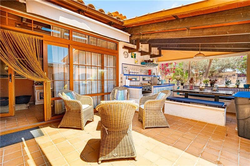 5 soveværelse Finca/Landehus til salg i Palma de Mallorca med swimmingpool garage - € 1.750.000 (Ref: 8316796)