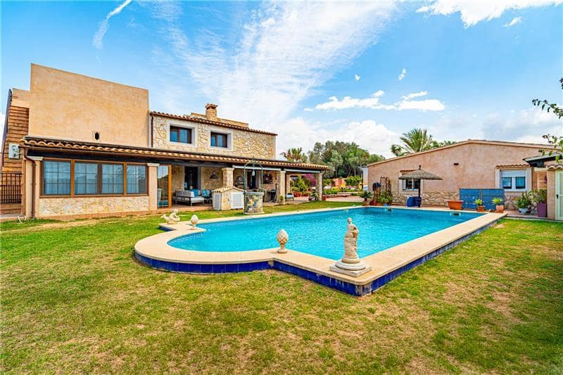 5 soveværelse Finca/Landehus til salg i Palma de Mallorca med swimmingpool garage - € 1.750.000 (Ref: 8316796)