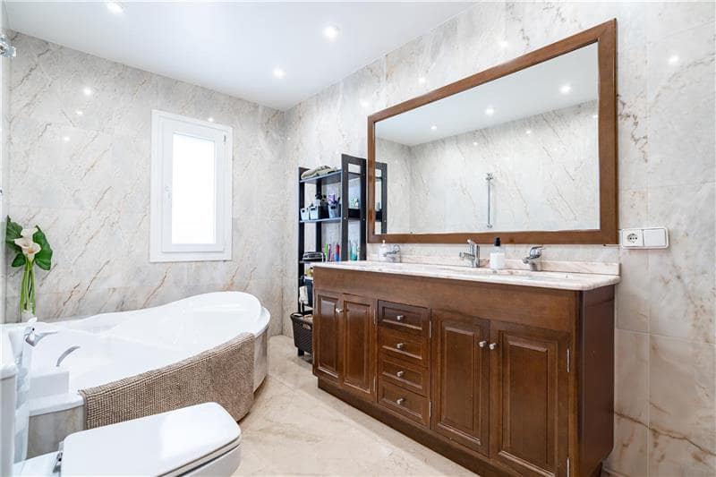 5 soverom Villa til salgs i Marratxi med svømmebasseng garasje - € 1 290 000 (Ref: 8458837)