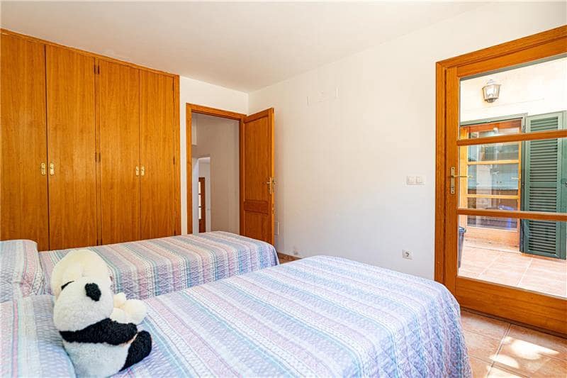 3 soveværelse Villa til salg i Alaro med swimmingpool garage - € 975.000 (Ref: 8465516)