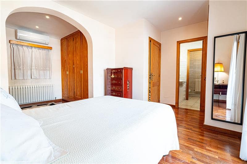 5 soveværelse Rækkehus til salg i Palma de Mallorca med garage - € 1.150.000 (Ref: 8479584)