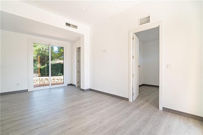 3 soveværelse Villa til salg i Cala Pi med swimmingpool garage - € 950.000 (Ref: 8494000)