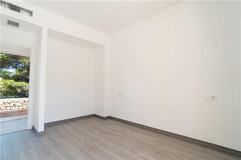 3 soveværelse Villa til salg i Cala Pi med swimmingpool garage - € 950.000 (Ref: 8494000)