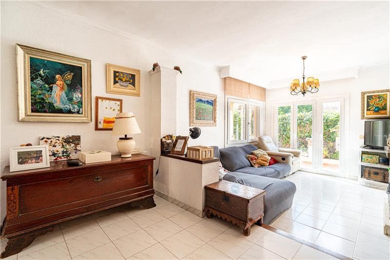 5 soveværelse Byhus til salg i Palma de Mallorca med swimmingpool garage - € 1.240.000 (Ref: 8515603)