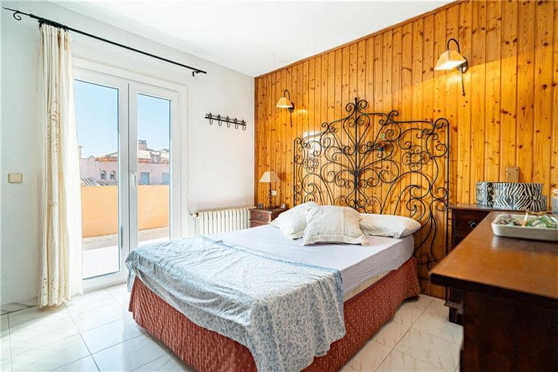 5 soveværelse Byhus til salg i Palma de Mallorca med swimmingpool garage - € 1.240.000 (Ref: 8515603)