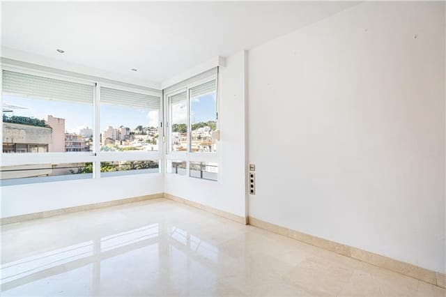 1 slaapkamer Appartement te koop in Zona Portuaria, Palma de Mallorca - € 495.000 (Ref: 8545773)