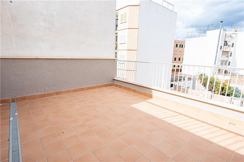 3 bedroom Apartment for sale in Palma de Mallorca - € 425,000 (Ref: 8573002)