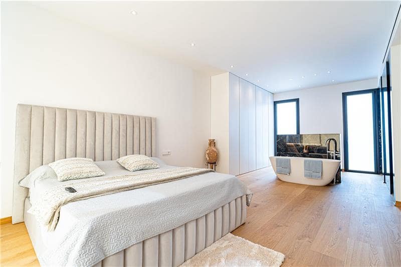 4 soverom Villa til salgs i Marratxi med svømmebasseng garasje - € 2 600 000 (Ref: 8589607)