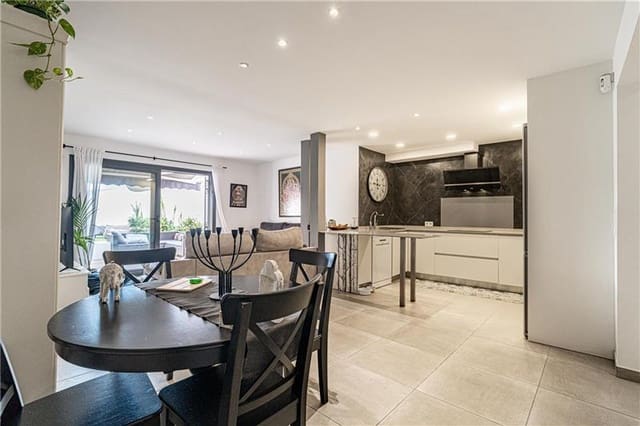 3 soveværelse Lejlighed til salg i Portixol, Palma de Mallorca med swimmingpool - € 725.000 (Ref: 8614049)