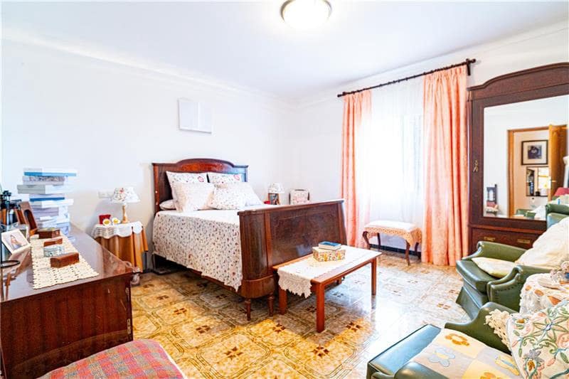 3 makuuhuone Maalaistalo myytävänä paikassa Algaida mukana 
autotalli - 450 000 € (Ref: 8635289)