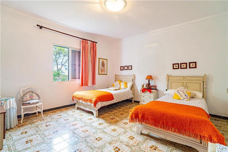 3 makuuhuone Maalaistalo myytävänä paikassa Algaida mukana 
autotalli - 450 000 € (Ref: 8635289)