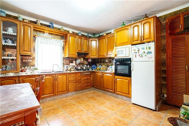 3 chambre Finca/Maison de Campagne à vendre à Algaida avec garage - 450 000 € (Ref: 8635289)