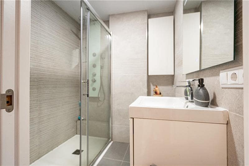 4 bedroom Townhouse for sale in Llucmajor with garage - € 420,000 (Ref: 8676522)