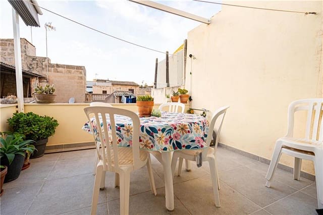 4 soveværelse Byhus til salg i Llucmajor med garage - € 420.000 (Ref: 8676522)