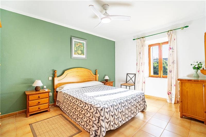 4 soveværelse Byhus til salg i Algaida med swimmingpool garage - € 1.950.000 (Ref: 8697018)