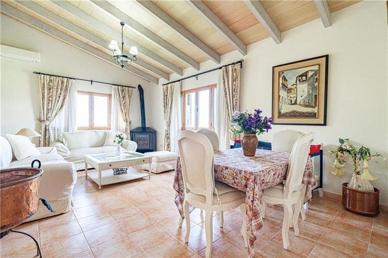 4 soveværelse Byhus til salg i Algaida med swimmingpool garage - € 1.950.000 (Ref: 8697018)