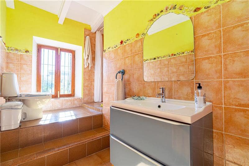 4 soveværelse Byhus til salg i Algaida med swimmingpool garage - € 1.950.000 (Ref: 8697018)