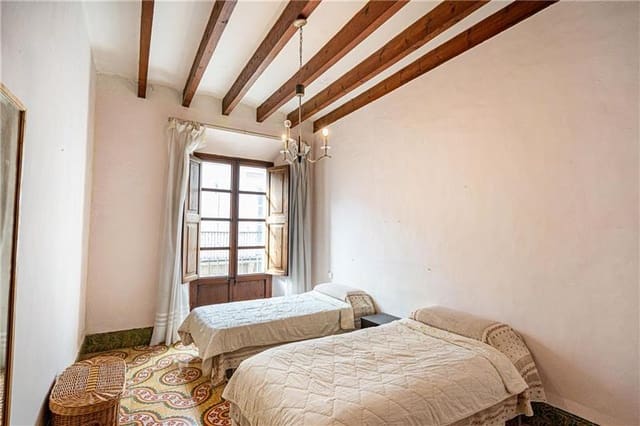 6 soveværelse Byhus til salg i Sóller - € 650.000 (Ref: 8698413)