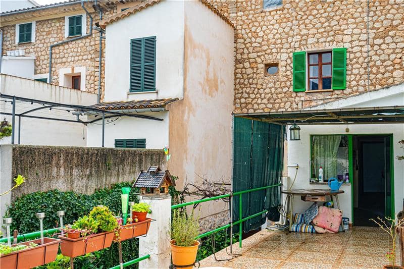 6 soveværelse Byhus til salg i Soller - € 650.000 (Ref: 8698413)