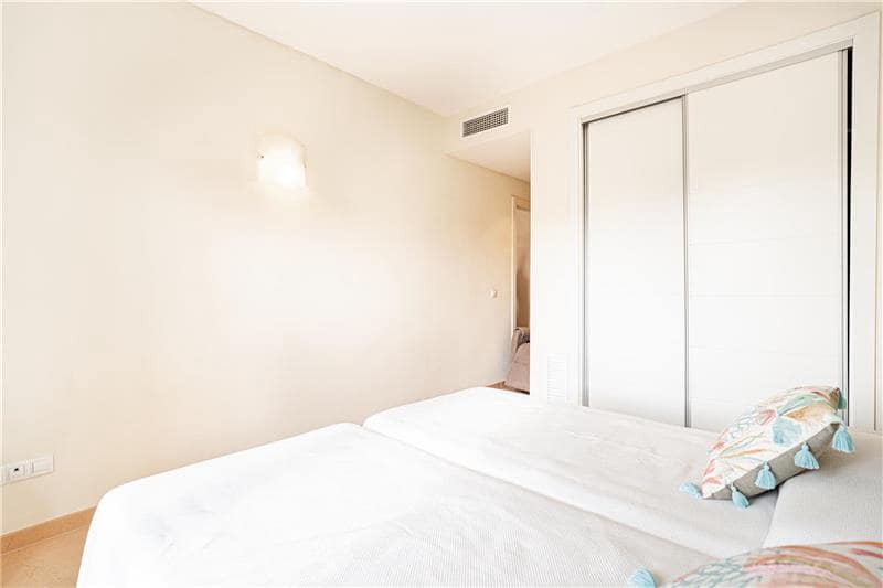 2 slaapkamer Strandappartement te koop in Sa Rapita / La Rapita met zwembad garage - € 590.000 (Ref: 8710625)