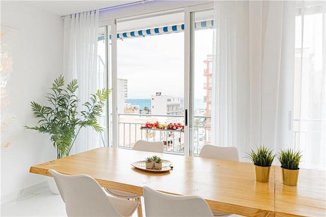 4 sypialnia Apartament przy plaży na sprzedaż w Llucmajor - 595 000 € (Ref: 8848057)