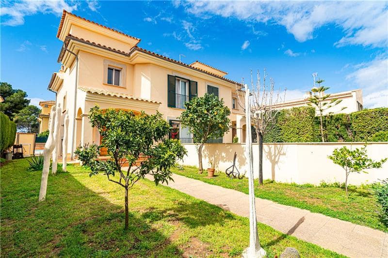 3 soveværelse Rækkehus til salg i Llucmajor med swimmingpool garage - € 780.000 (Ref: 8855212)