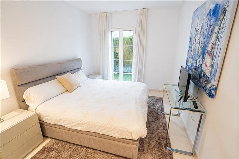 3 slaapkamer Strandappartement te koop in Manacor met zwembad garage - € 799.000 (Ref: 8863098)