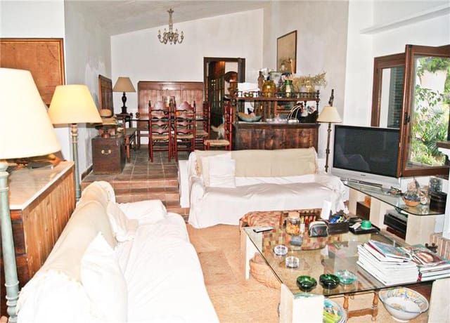 3 soveværelse Finca/Landehus til salg i Peguera / Paguera, Calvià med swimmingpool garage - € 1.575.000 (Ref: 8880311)