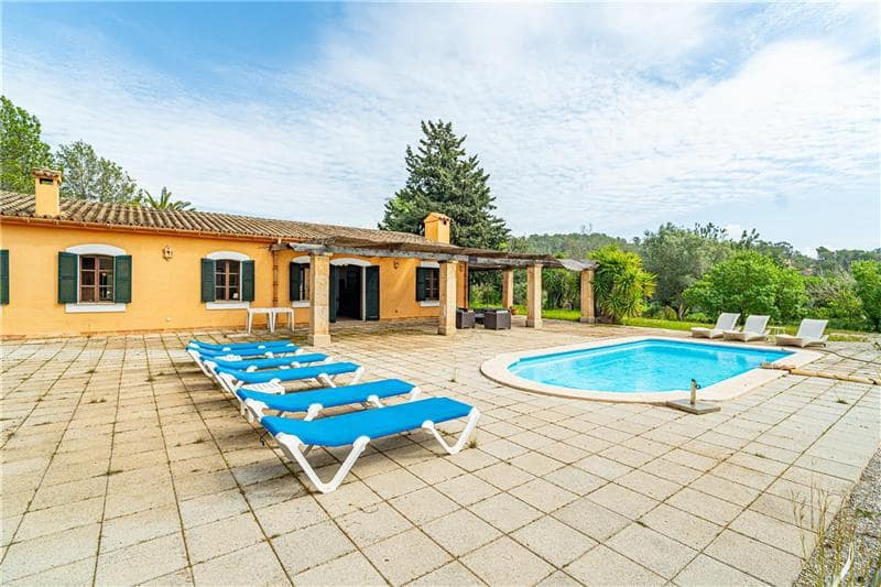 Finca/Casa Rural de 3 habitaciones en Calvià en venta con piscina garaje - 1.575.000 € (Ref: 8880311)