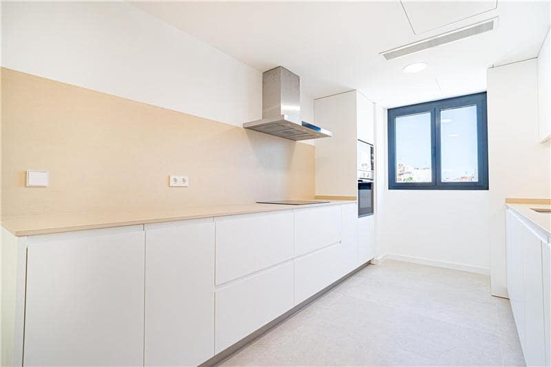 3 soveværelse Penthouse til salg i Palma de Mallorca med swimmingpool - € 695.000 (Ref: 8951953)