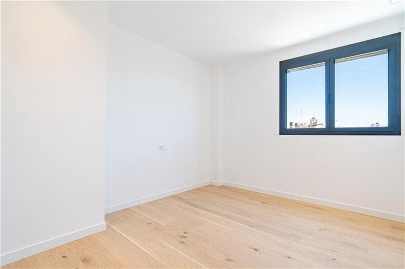 3 soveværelse Penthouse til salg i Palma de Mallorca med swimmingpool - € 695.000 (Ref: 8951953)