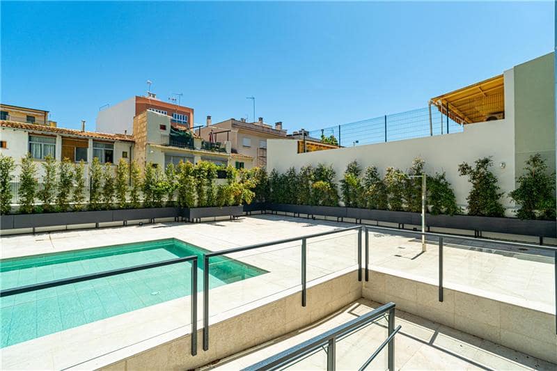 3 soveværelse Penthouse til salg i Palma de Mallorca med swimmingpool - € 695.000 (Ref: 8951953)