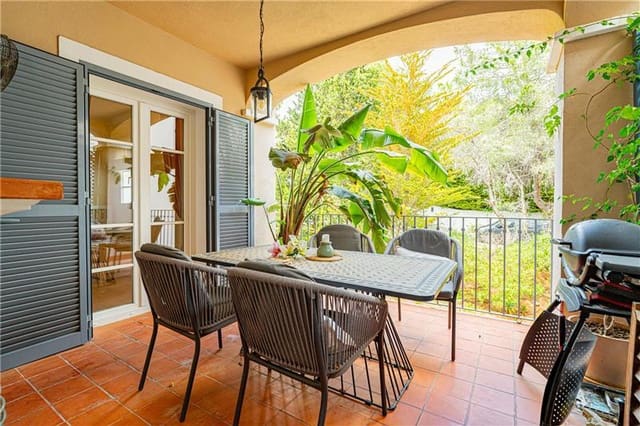 2 soverom Strandleiligheter til salgs i Portals Nous, Calvià med svømmebasseng garasje - € 700 000 (Ref: 8960837)
