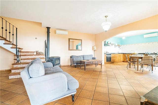 3 sovrum Finca/Hus på landet till salu i Bunyola med pool - 889 000 € (Ref: 8977086)