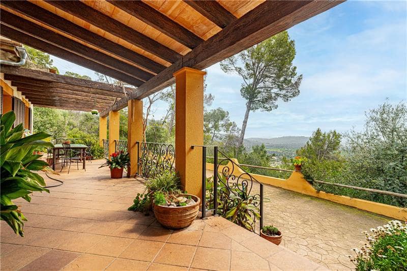 3 soveværelse Finca/Landehus til salg i Bunyola med swimmingpool - € 889.000 (Ref: 8977086)