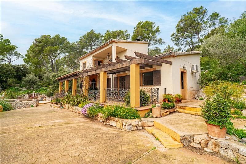 3 soveværelse Finca/Landehus til salg i Bunyola med swimmingpool - € 889.000 (Ref: 8977086)