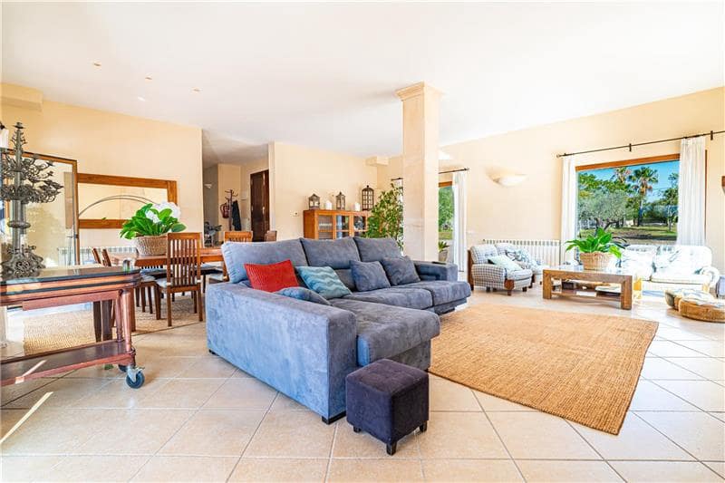 4 soveværelse Finca/Landehus til salg i Algaida med swimmingpool garage - € 1.750.000 (Ref: 9029998)