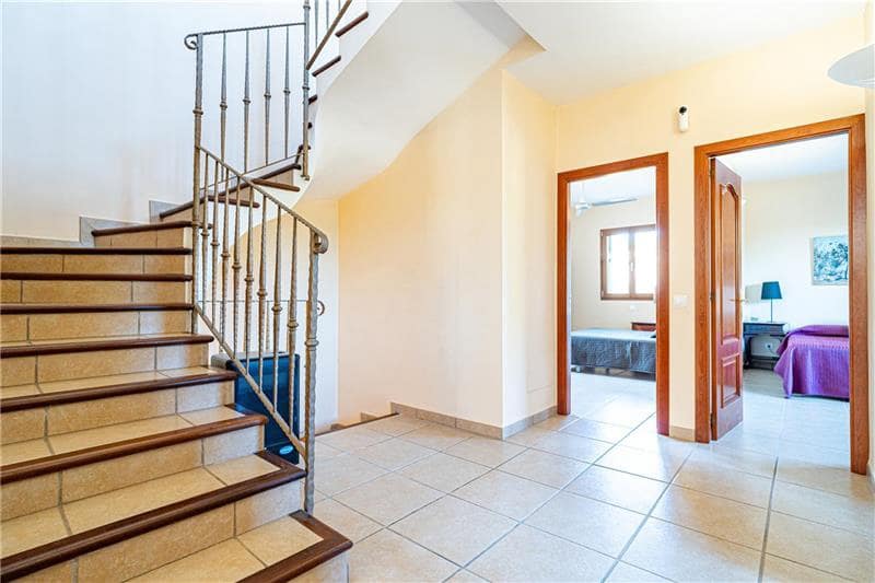 4 soveværelse Finca/Landehus til salg i Algaida med swimmingpool garage - € 1.750.000 (Ref: 9029998)