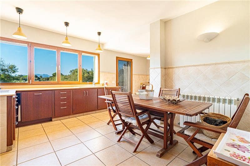 4 soveværelse Finca/Landehus til salg i Algaida med swimmingpool garage - € 1.750.000 (Ref: 9029998)