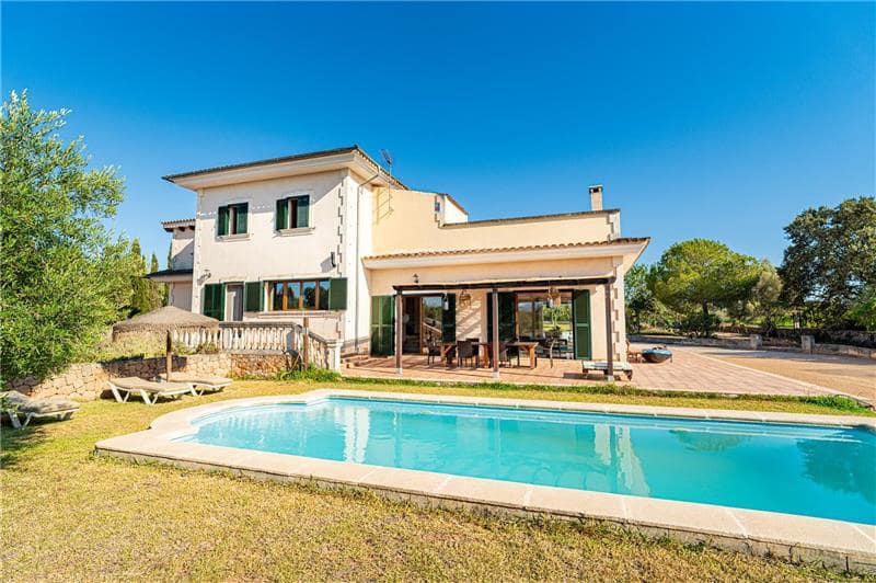 4 soveværelse Finca/Landehus til salg i Algaida med swimmingpool garage - € 1.750.000 (Ref: 9029998)