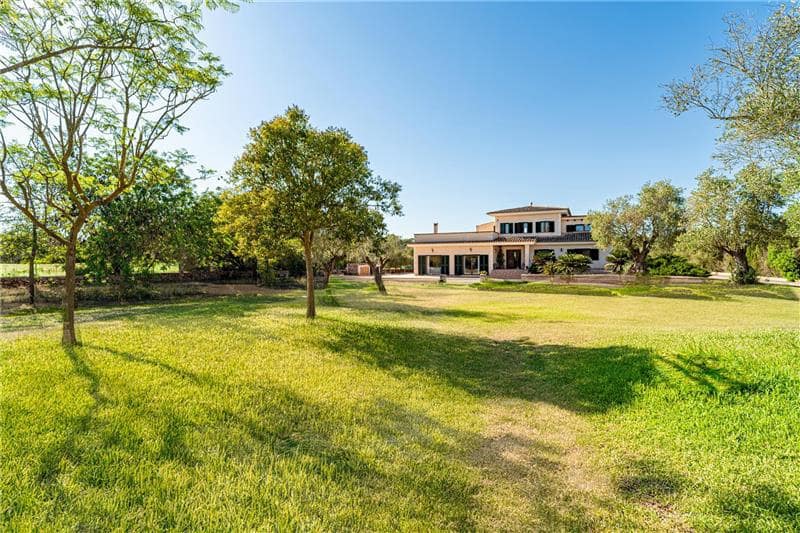 4 soveværelse Finca/Landehus til salg i Algaida med swimmingpool garage - € 1.750.000 (Ref: 9029998)