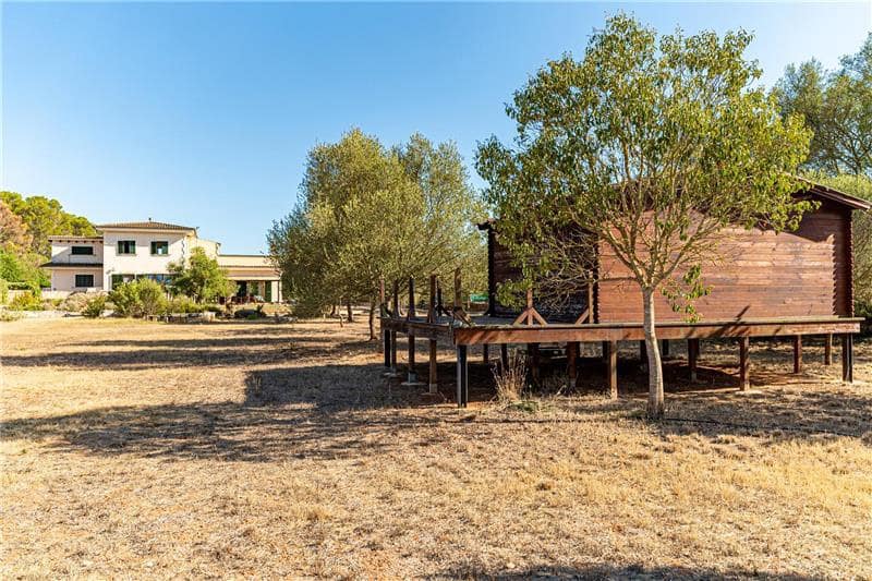 4 soveværelse Finca/Landehus til salg i Algaida med swimmingpool garage - € 1.750.000 (Ref: 9029998)